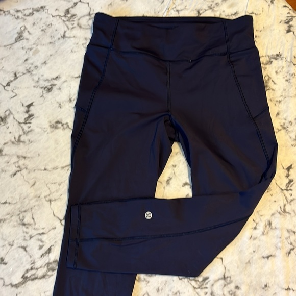 Lululemon Final Lap Crop *23" - Picture 3 of 8